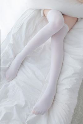 紧身裙女教师中文字幕_成长在线视频免费观看
